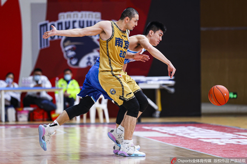 CBA第31轮：同曦100-109新疆