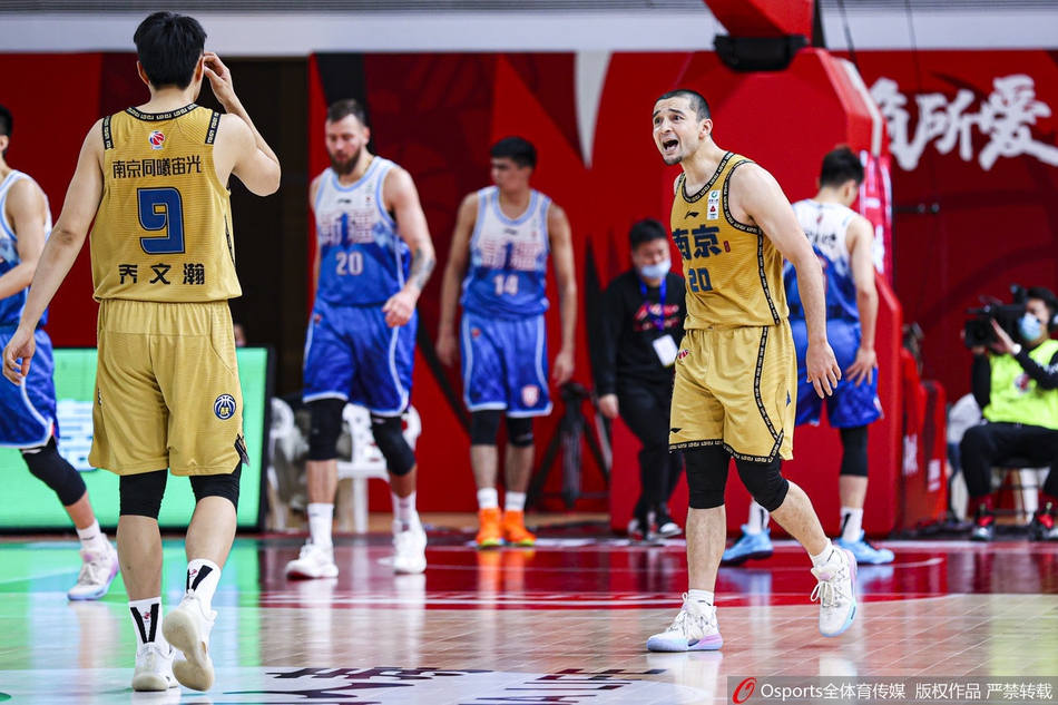 CBA第31轮：同曦100-109新疆