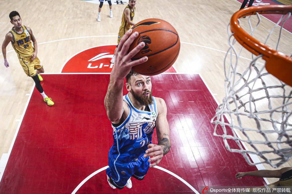 CBA第31轮：同曦100-109新疆