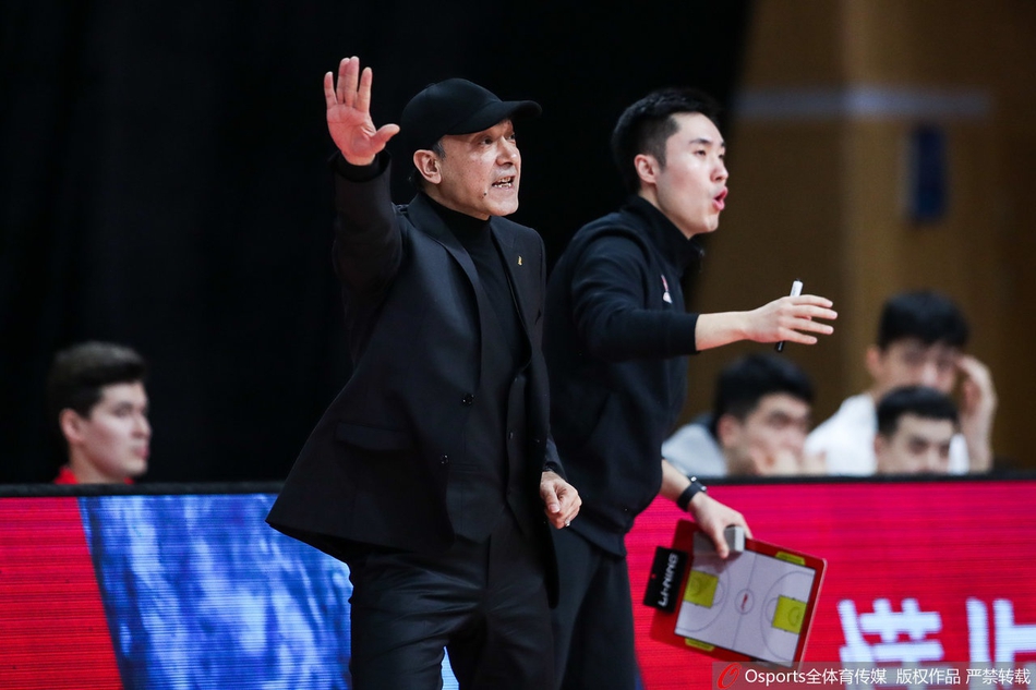 CBA第33轮:新疆108-98上海