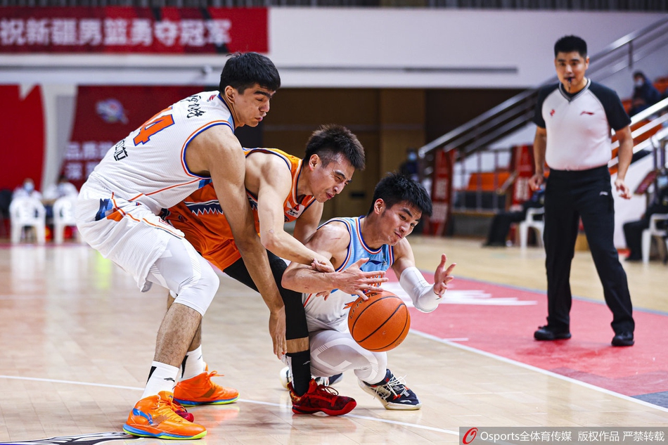 CBA第33轮:新疆108-98上海