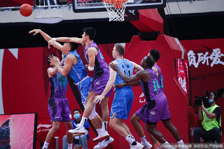 CBA第33轮:北京102-96山东