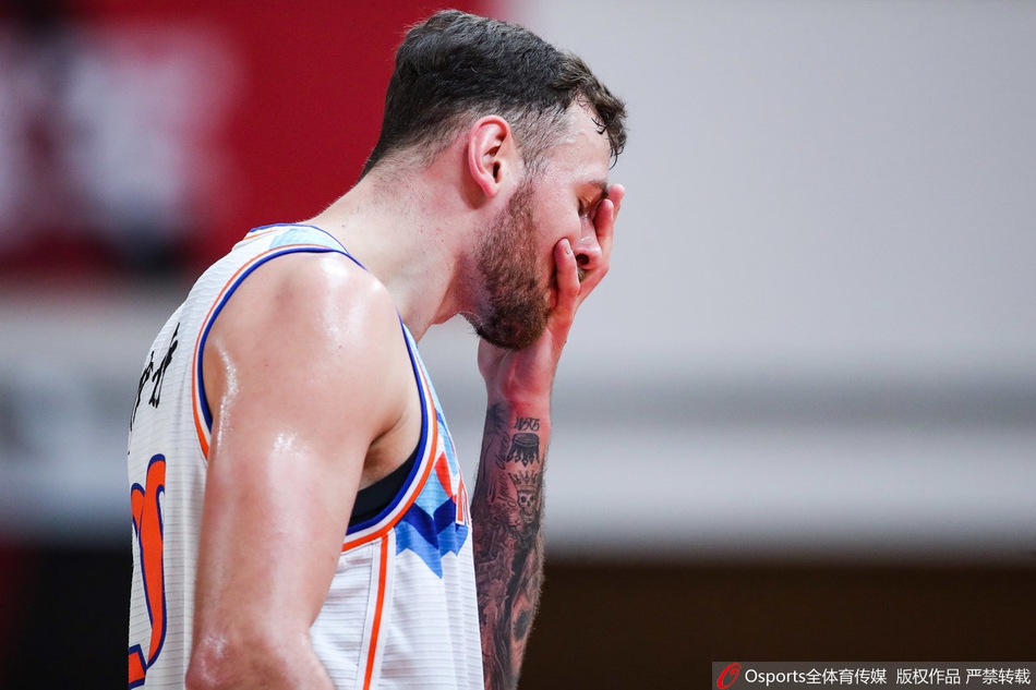 CBA第33轮:新疆108-98上海