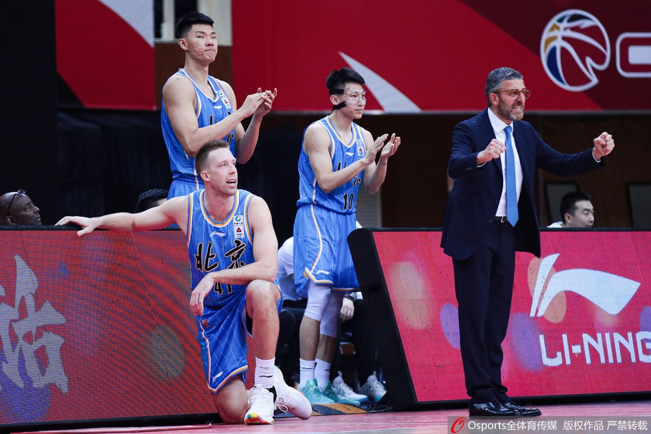 CBA第33轮:北京102-96山东
