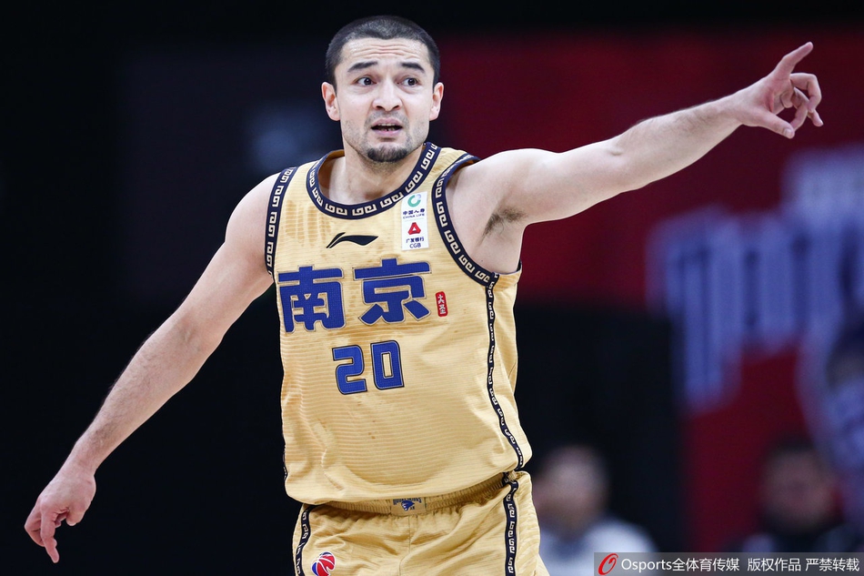 CBA第34轮:同曦125-122吉林