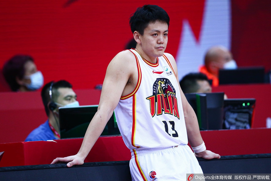 CBA第34轮:同曦125-122吉林