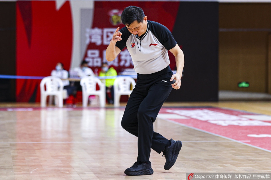 CBA第34轮：广东137-122福建