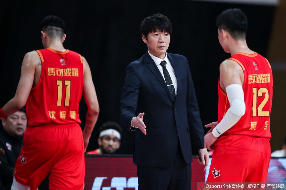 CBA第34轮:深圳111-100江苏