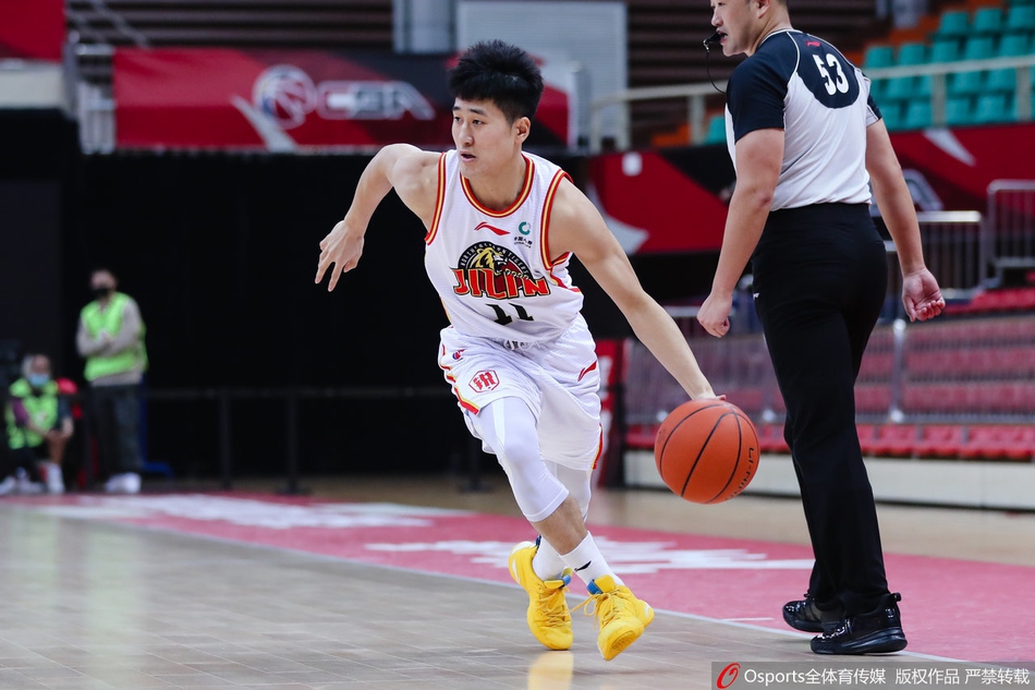 CBA第34轮:同曦125-122吉林
