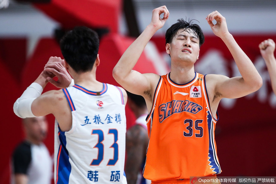 CBA第34轮：四川136-129上海