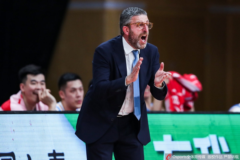 CBA第37轮：北京102-105吉林