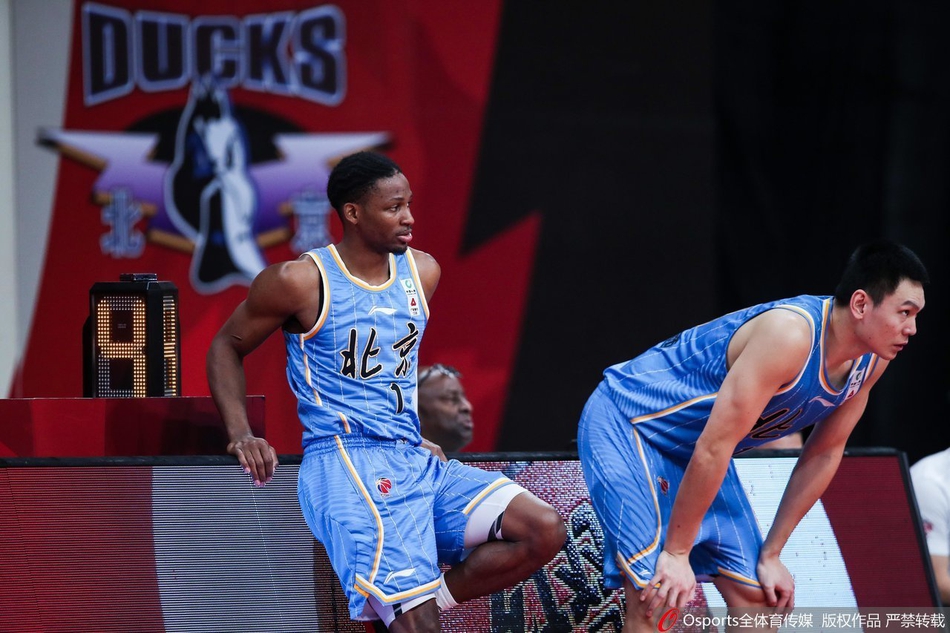 CBA第37轮：北京102-105吉林