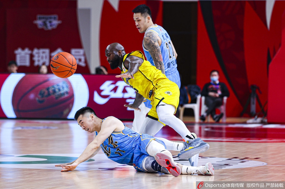 CBA第37轮：北京102-105吉林