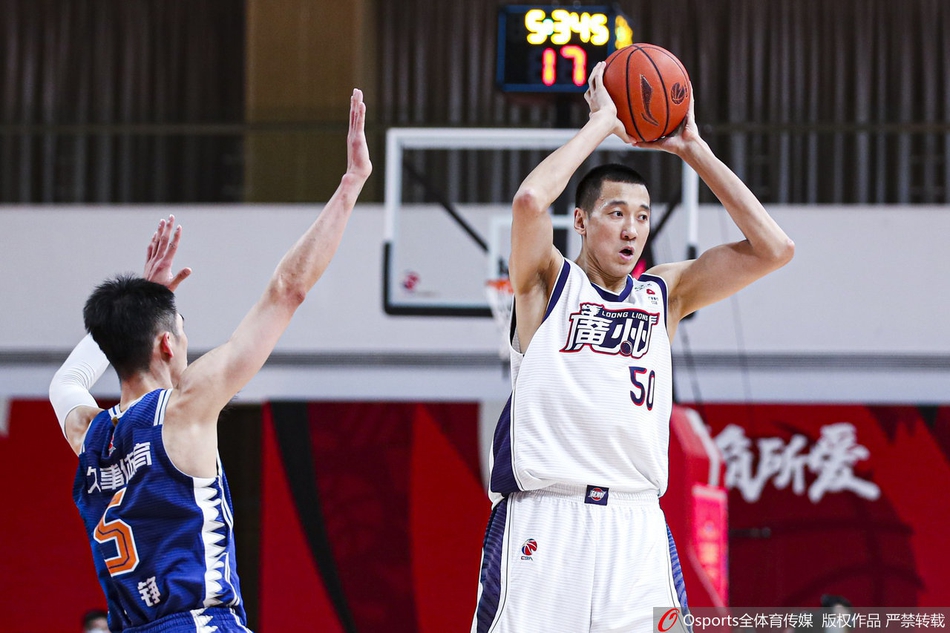 CBA第38轮：上海98-93广州
