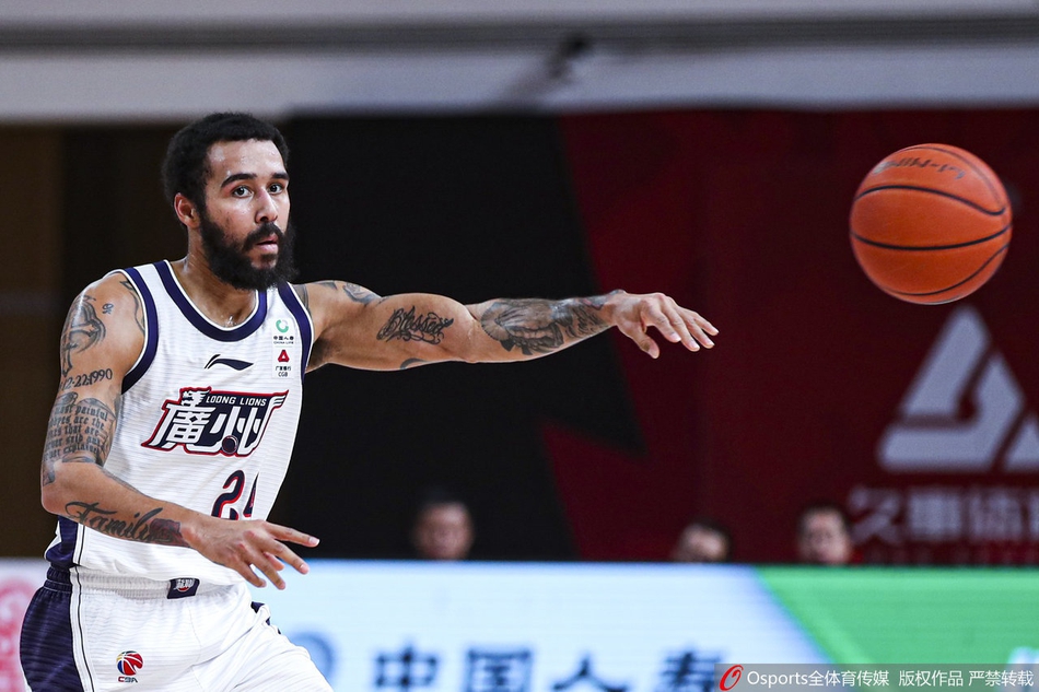 CBA第38轮：上海98-93广州