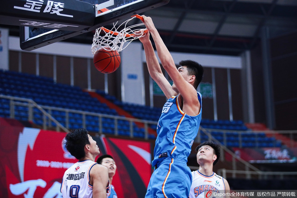 CBA第39轮：青岛101-109上海