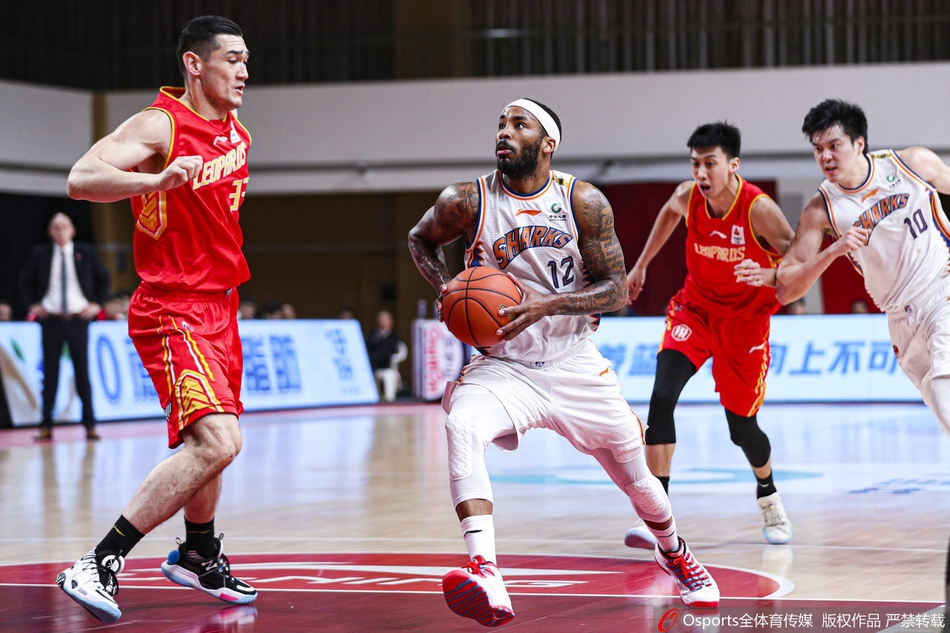 CBA第48轮：上海93-113深圳