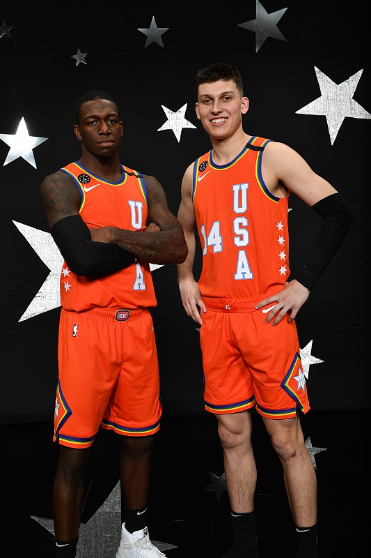 全明星新秀赛定妆照