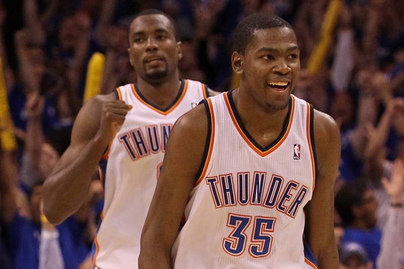 9、凯文-杜兰特单场44分7篮板4助攻