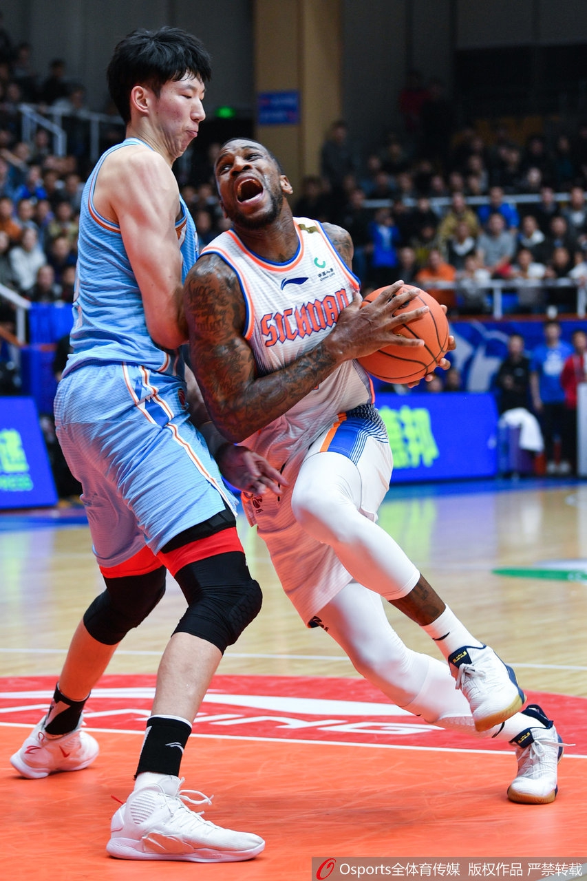 CBA第1轮:四川87-134新疆