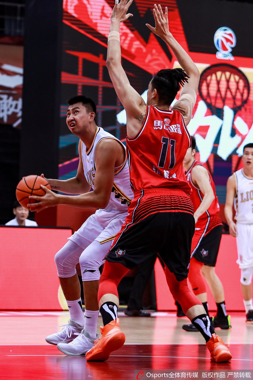 CBA复赛：广厦87-94深圳