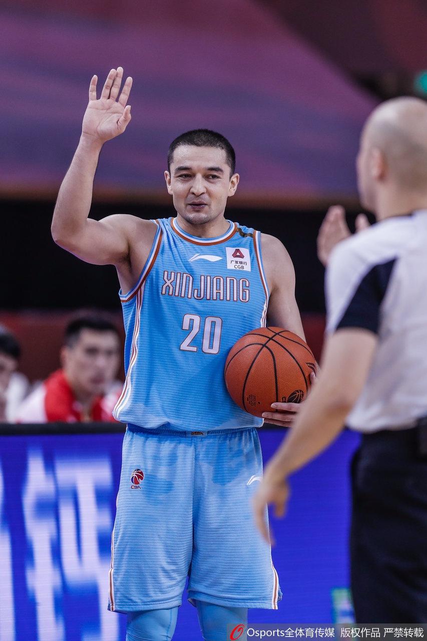 CBA复赛：福建106-101新疆