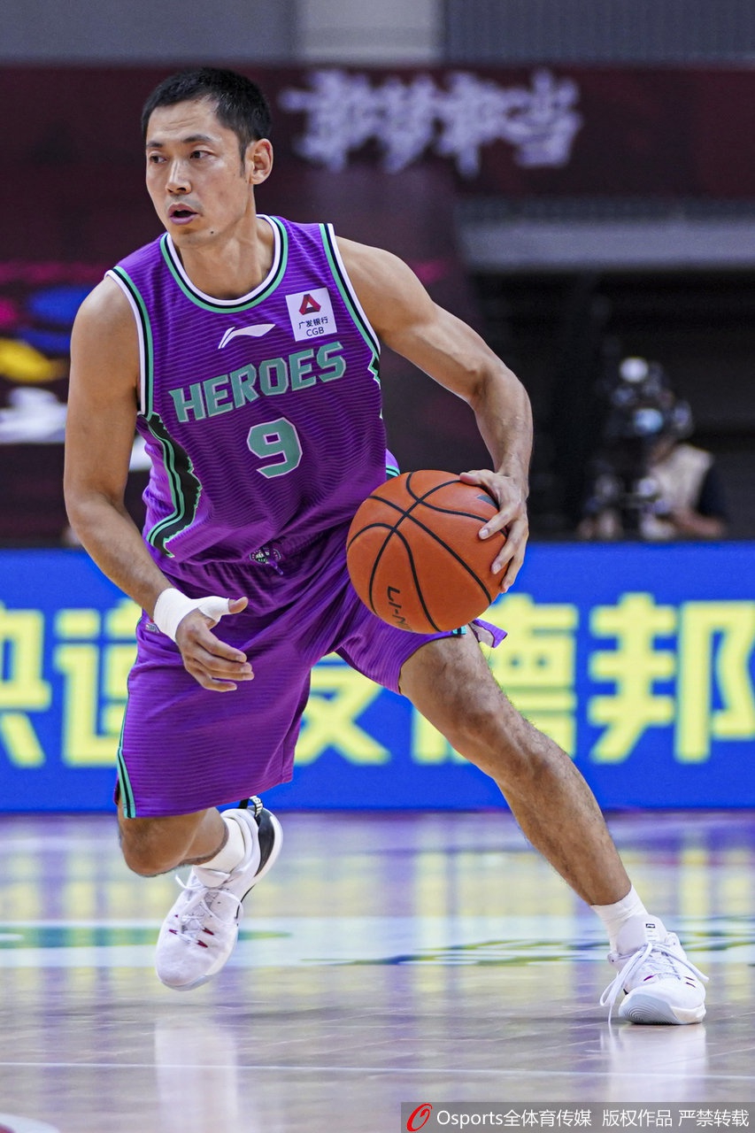 CBA复赛：肯帝亚101-92山东