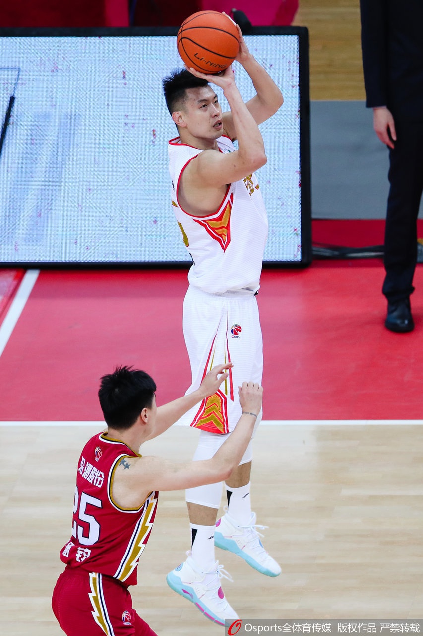 CBA第14轮：山西107-112深圳