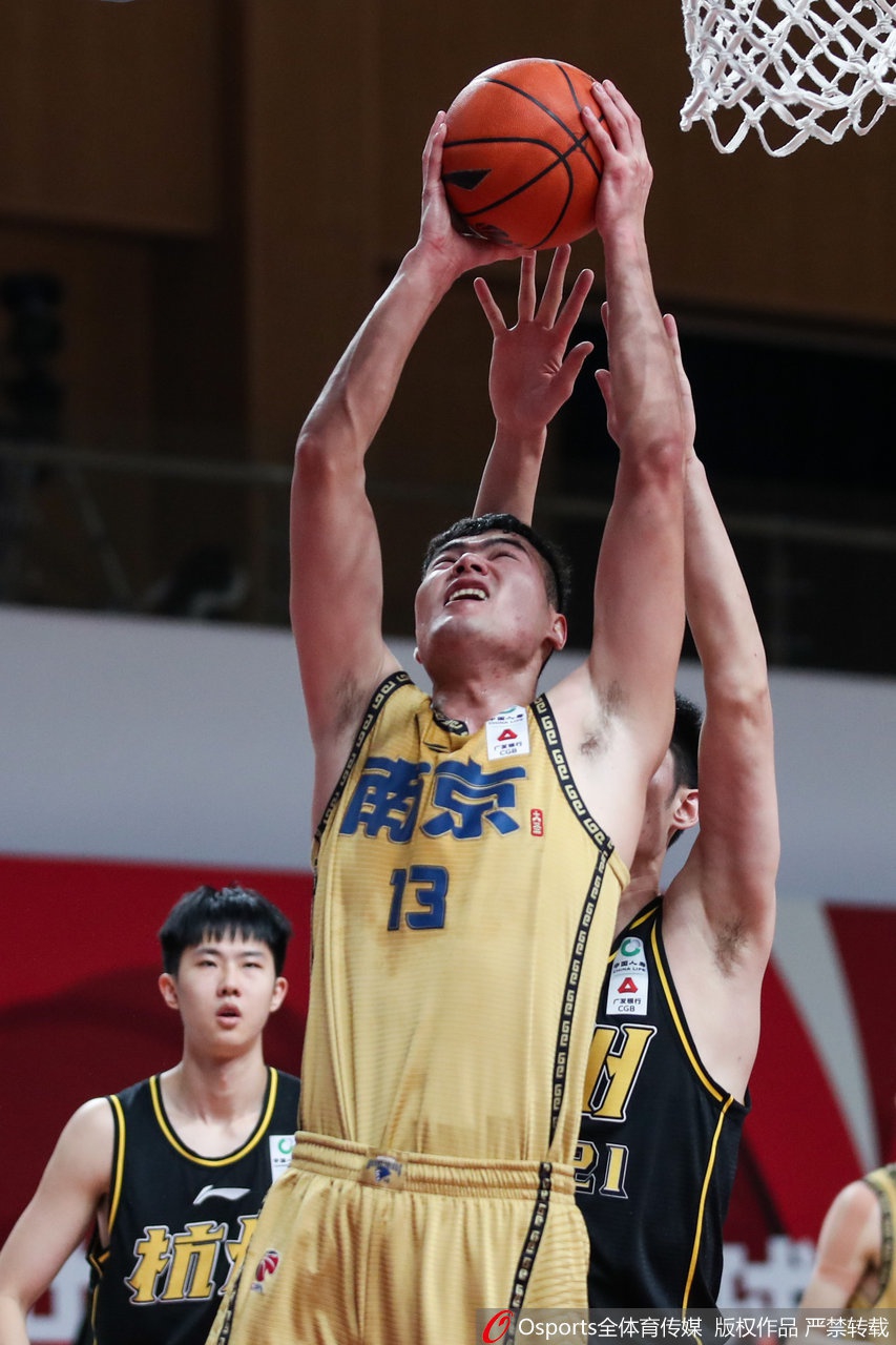 CBA第30轮：同曦92-99广厦