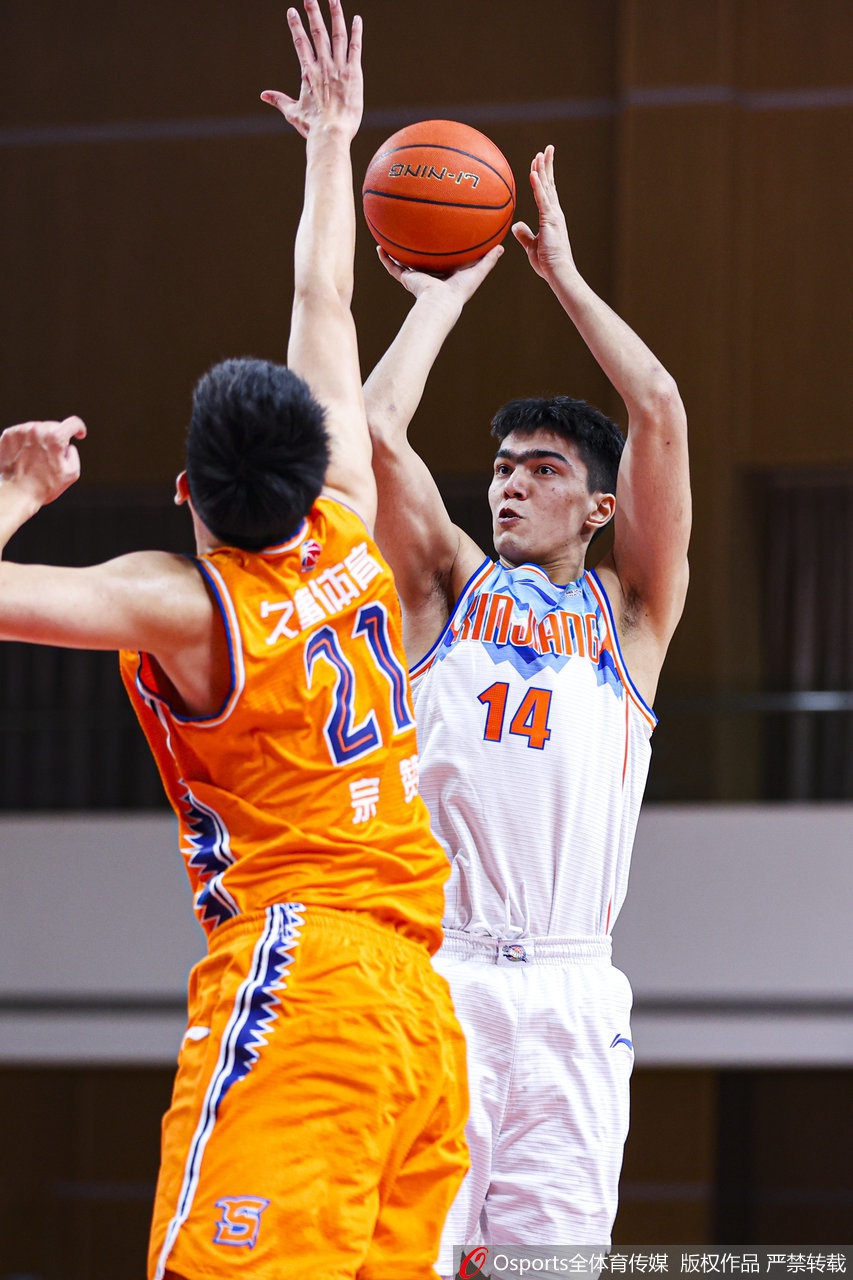 CBA第33轮:新疆108-98上海