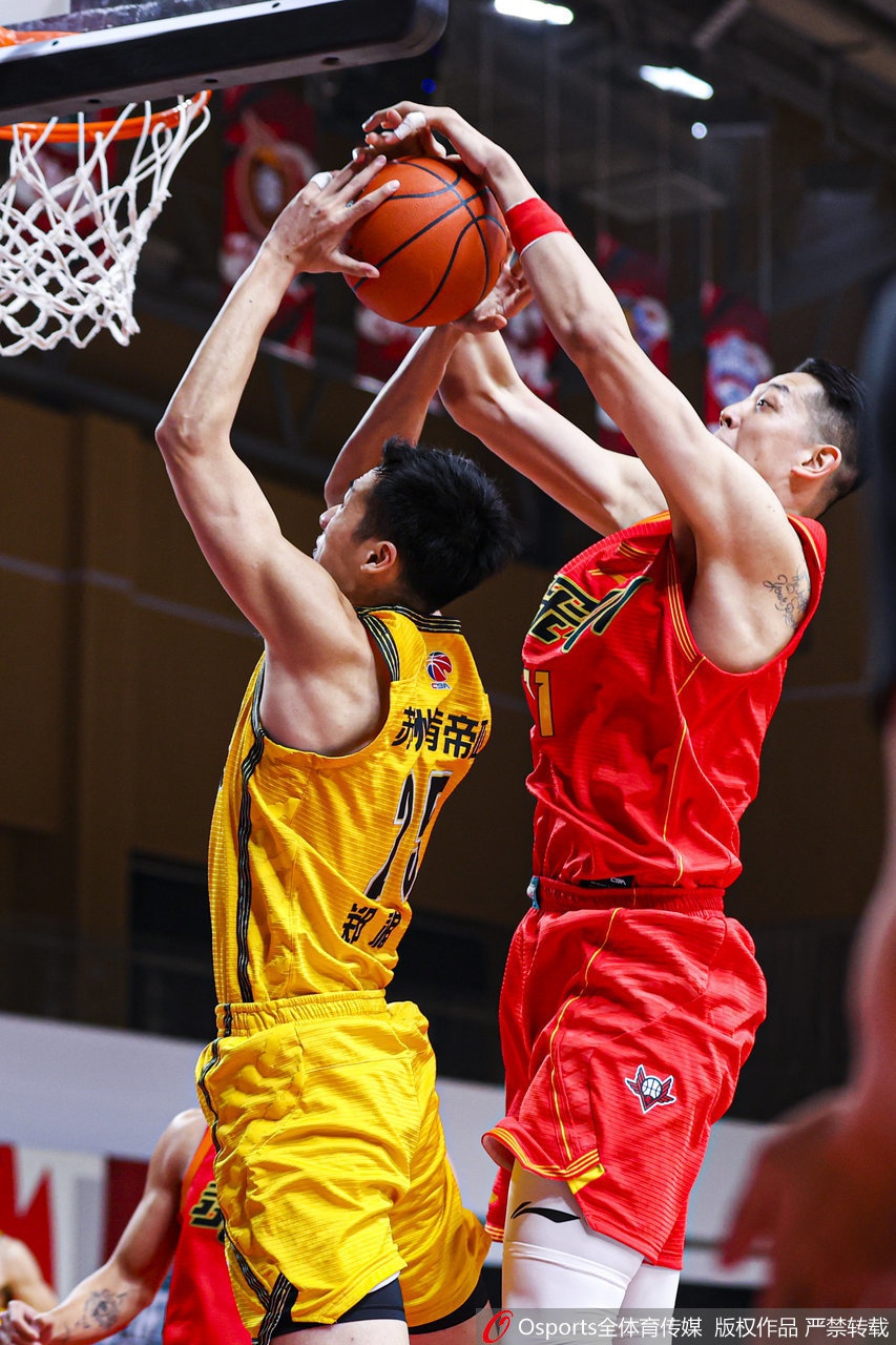 CBA第34轮:深圳111-100江苏