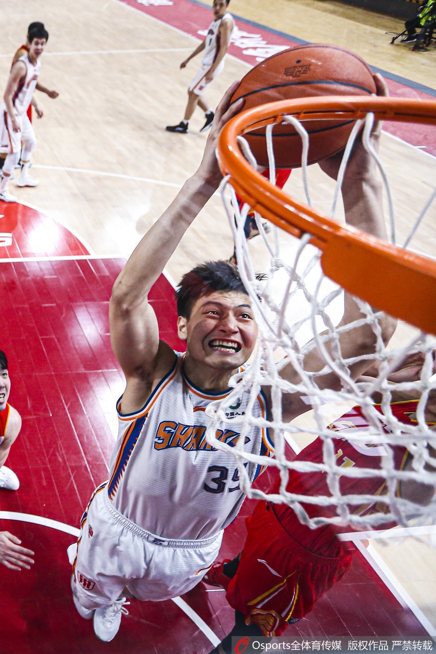 CBA第48轮：上海93-113深圳