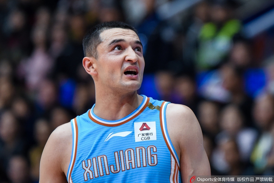 CBA第1轮:四川87-134新疆