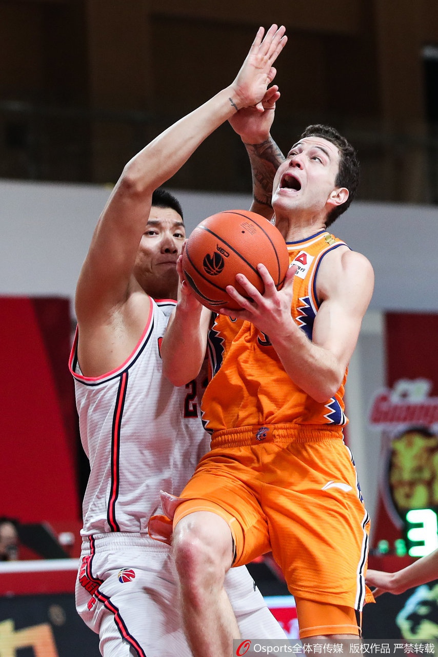 CBA第24轮：广东92-117上海