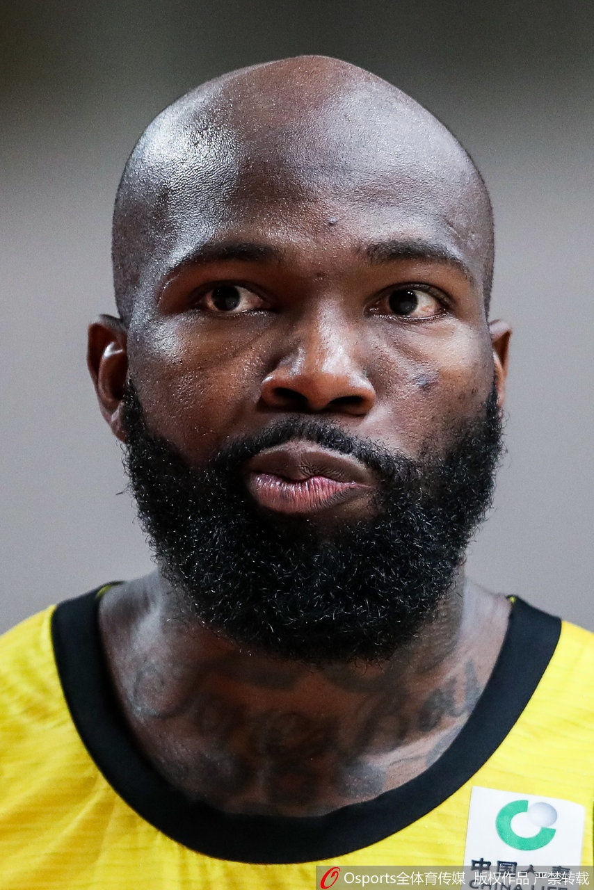 CBA第30轮:新疆109-99吉林