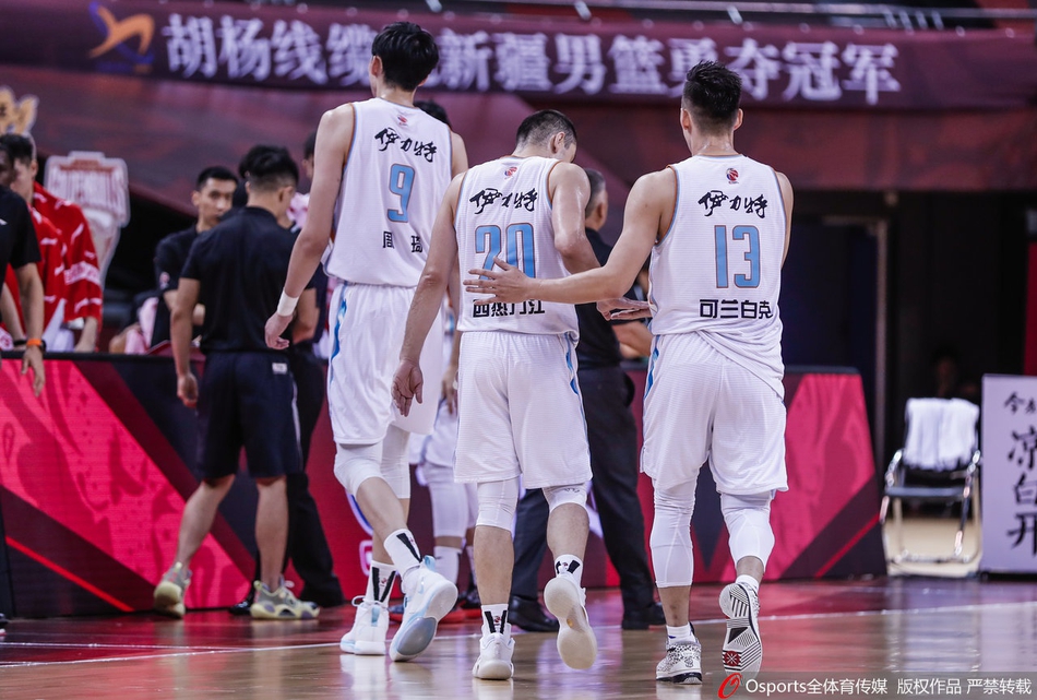 CBA复赛：新疆103-87广州