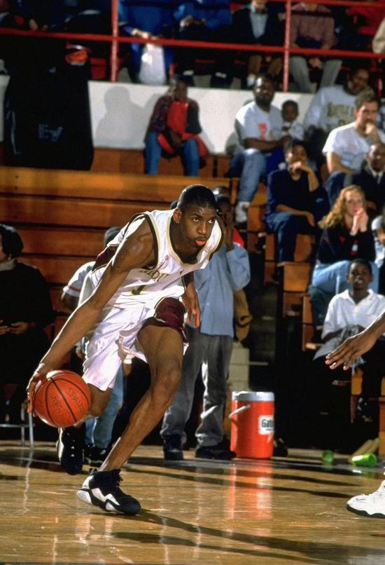 麦蒂高中时期赛场彩色高清写真：经典南瓜头 最后一张小腿太销魂