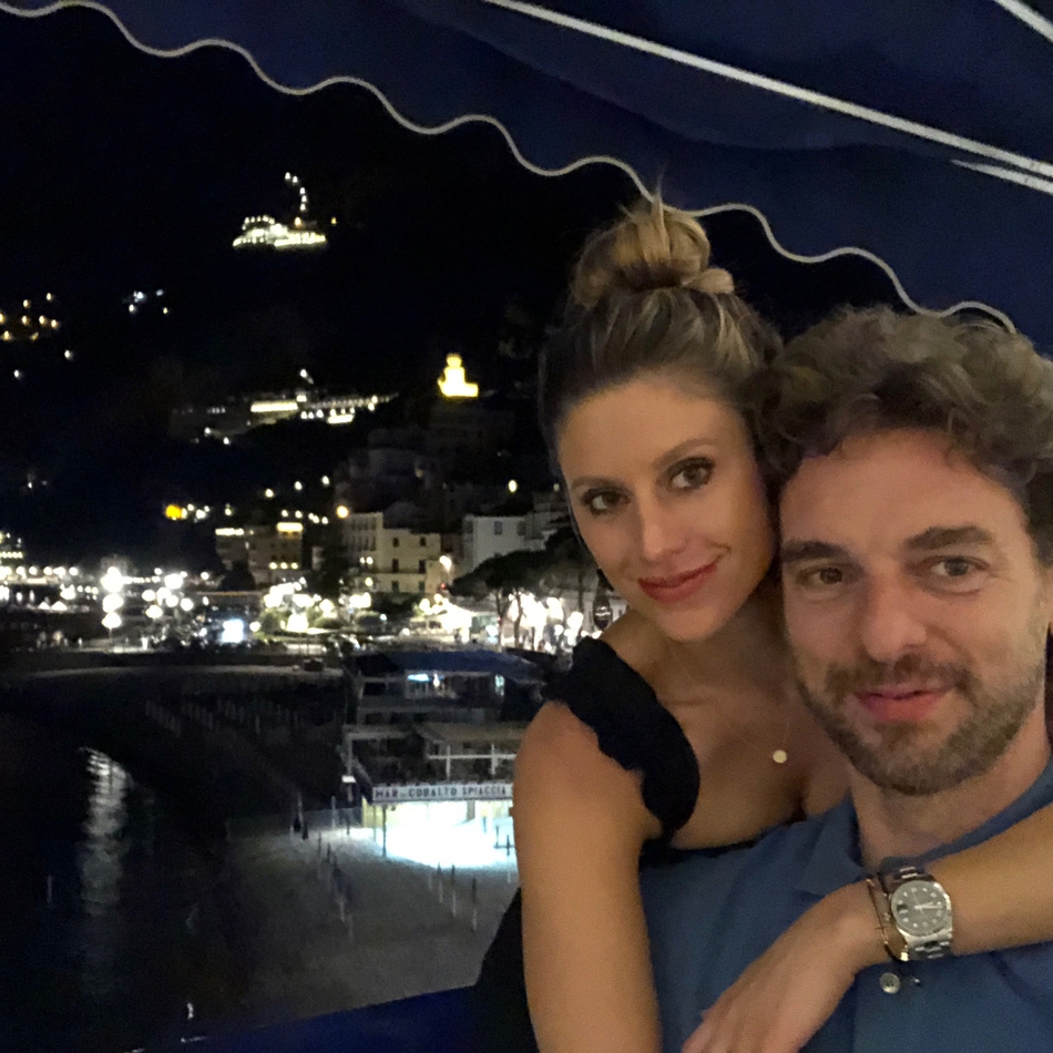 酸了酸了！加索尔夫妇狂撒狗粮 嫂子这身材是真的棒