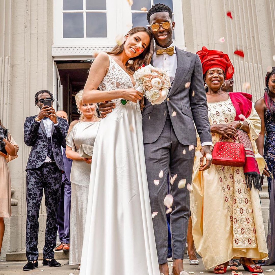 恭喜!雷霆大将与未婚妻完婚!美艳新娘颜值超高