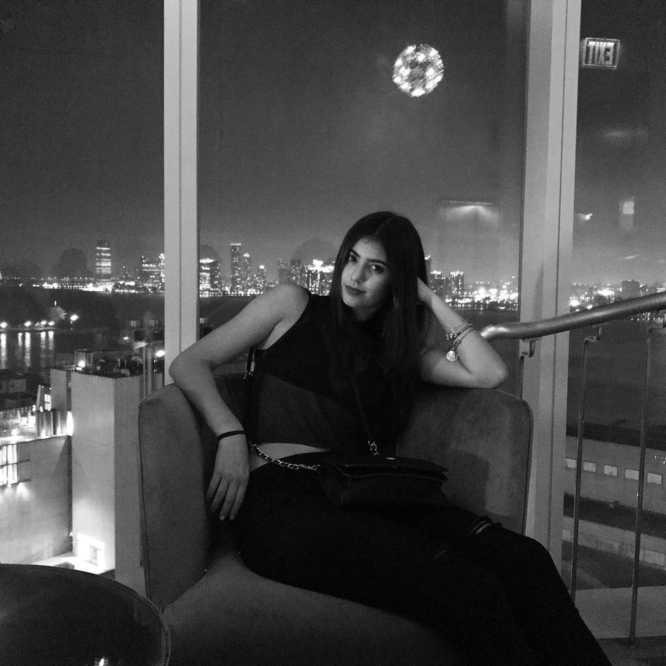 美到犯规!22岁混血小姐姐!在校大学生兼热火啦啦队员