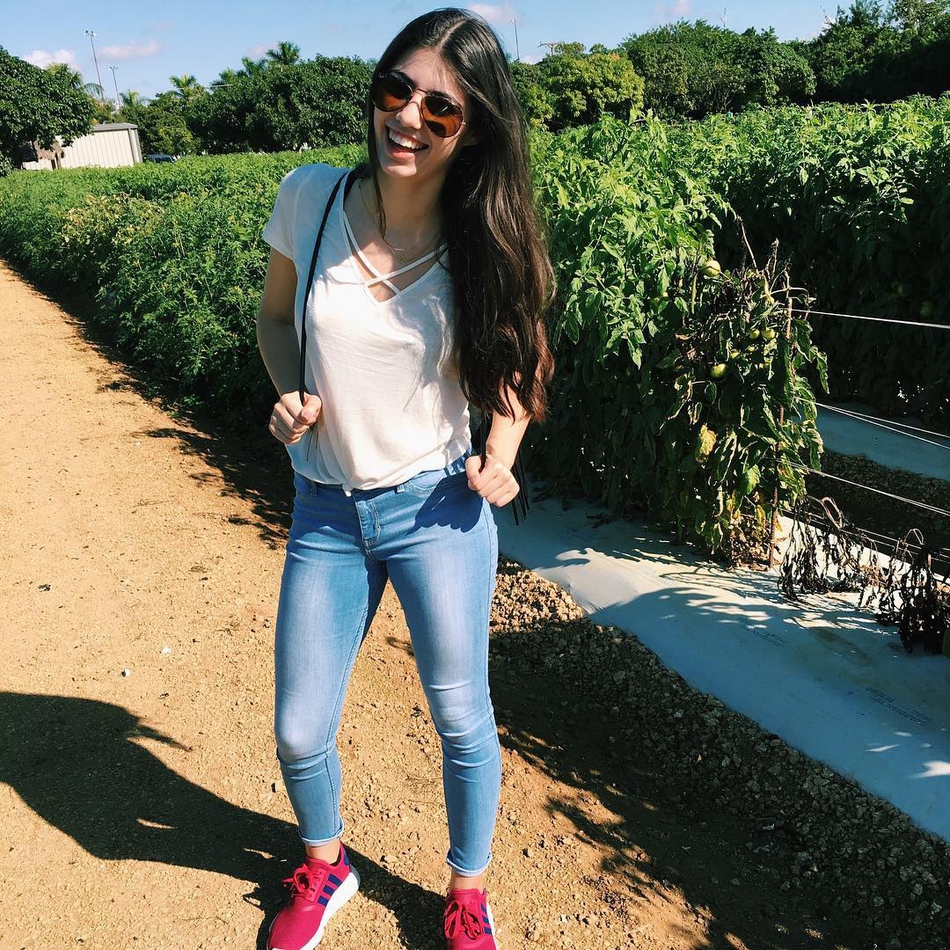 美到犯规!22岁混血小姐姐!在校大学生兼热火啦啦队员