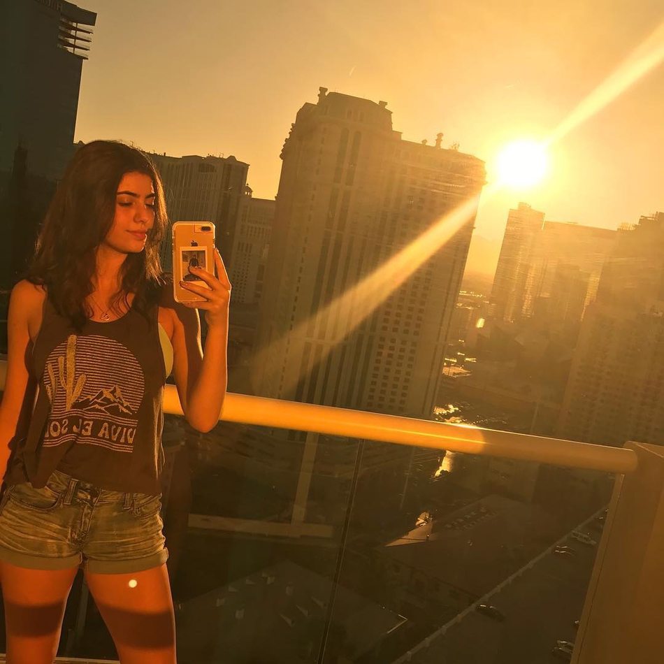 美到犯规!22岁混血小姐姐!在校大学生兼热火啦啦队员