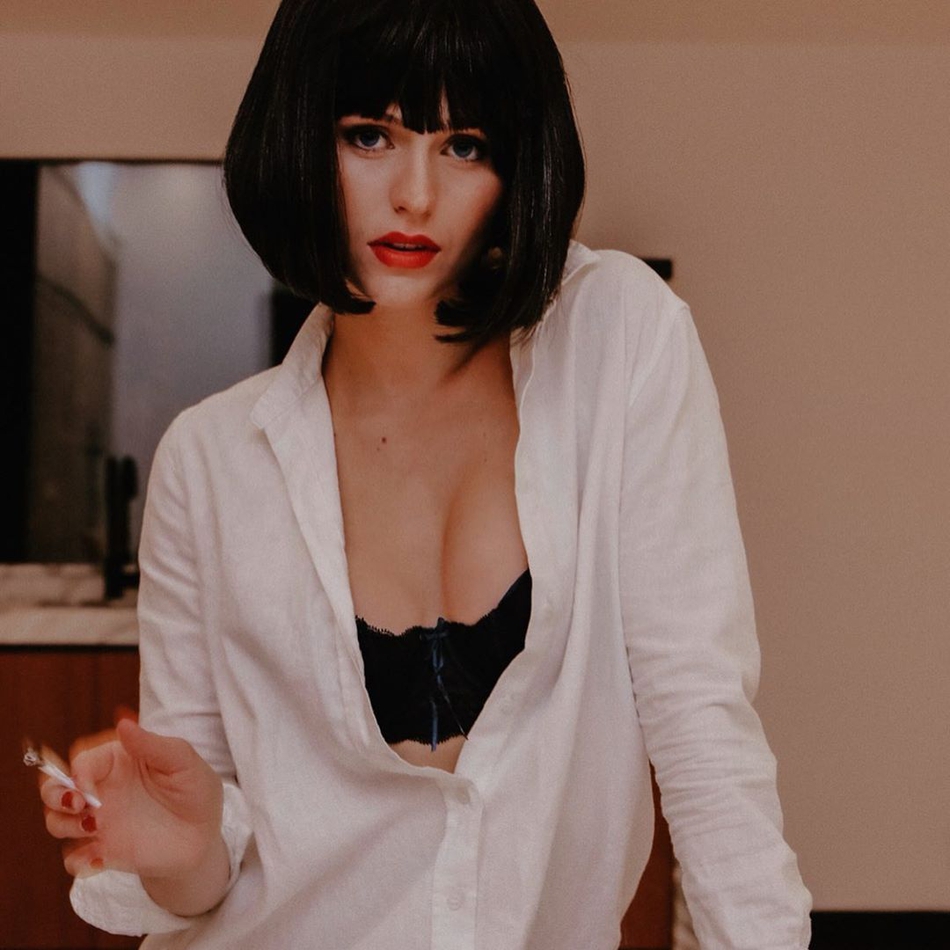 点赞狂魔杜兰特又下手了!点赞雄鹿老板女儿清纯美照