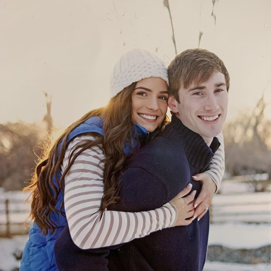 4投1中！海沃德妻子宣布将迎来第4个孩子 颜值超高的一家人