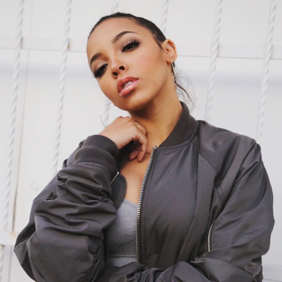 奥尼尔大儿子高调表白西蒙斯前女友!当初西帝为詹娜抛弃了她