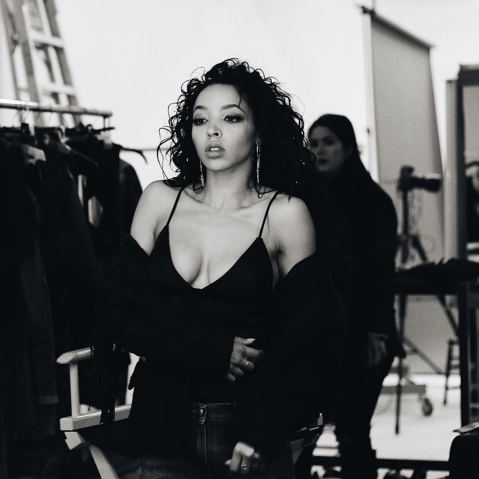 奥尼尔大儿子高调表白西蒙斯前女友!当初西帝为詹娜抛弃了她