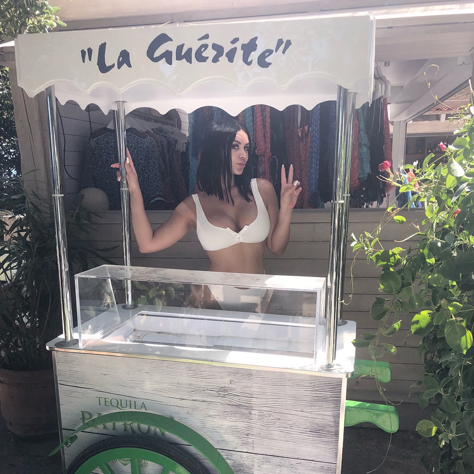 从脱衣舞女郎到NBA超巨正牌女友！她的逆袭来源于这样的努力