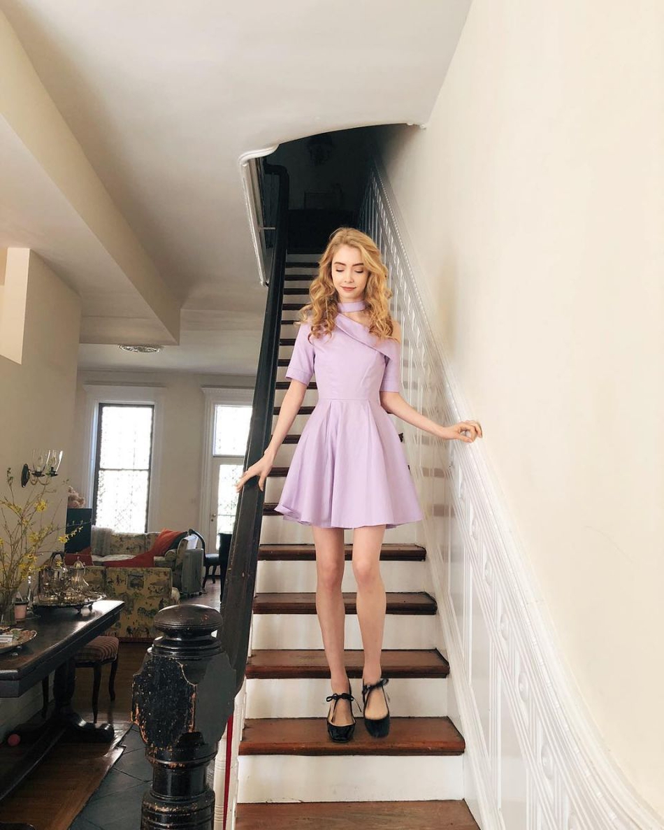 震撼人心的清纯美！21岁哥伦比亚大学舞蹈系高材生兼黄蜂啦啦队员