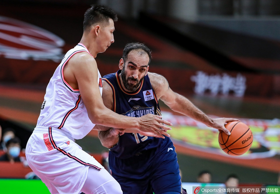 CBA复赛：广东131-106同曦