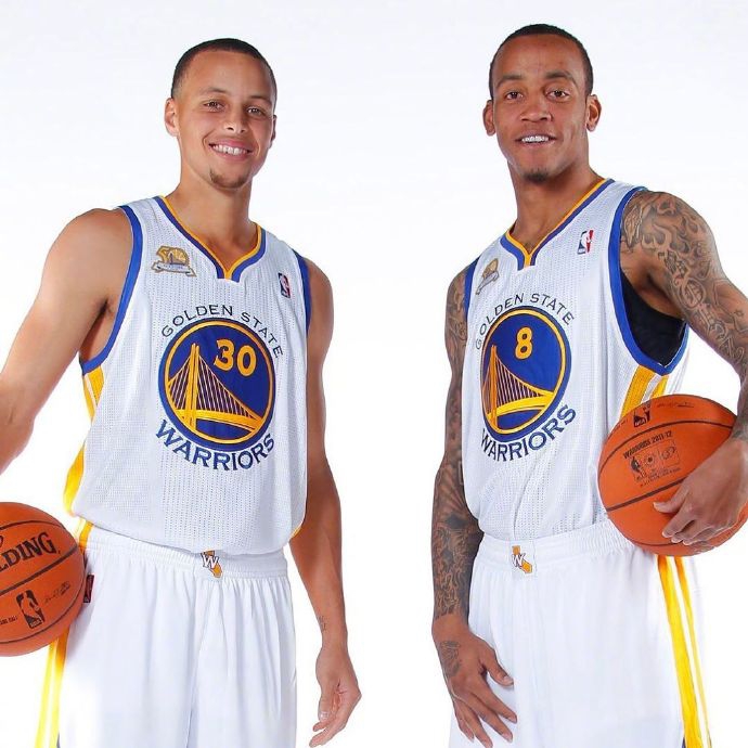 满满的回忆！2011年各队定妆照 当年你最喜欢哪队